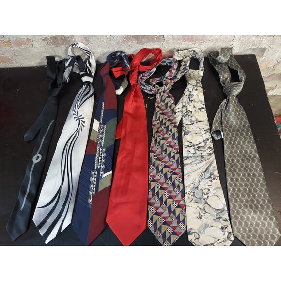 Lot Of 7 Mens Ties Vintage Geometric E - Picture 1 of 3